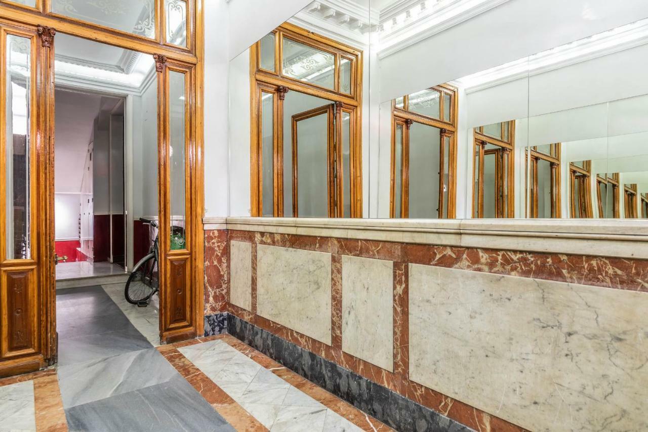 BNBHolder Group Luxury SOL Madrid Exterior foto